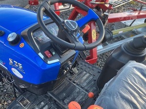 Tractor de Arrastre SOLIS 26 2024 de 21 HP con Motor, Caja de Cambios y Bomba - Product Image 2