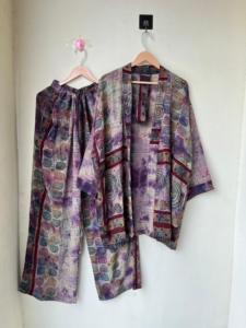 ชุดนอนกิโมโนผ้าไหมมัดย้อมทำมือเสื้อคลุมหรูหราโบฮีเมียนเลานจ์ชุดชุดนอนของขวัญวันเกิดสำหรับเสื้อคลุมผ้าไหมของเธอพร้อมกางเกง - Product Image 4