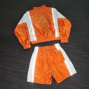 Ensemble coupe-vent deux pièces sur mesure fabriqué en usine 2026 avec veste courte en polyester et coton pour garçon – OEM - Product Image 3