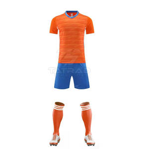 Diseña Tu Propio Uniforme de Fútbol para Hombre, 100% Poliéster, Transpirable, Ligero y de Secado Rápido - Product Image 1