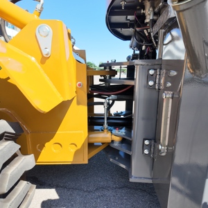 Geländegängiger Diesel-Gabelstapler 3 Tonnen 3,3m Hubhöhe 4WD Geländestapler für Landwirtschaft und Bau Großhandel - Product Image 6