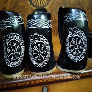 Faizacraft Taza de cuerno de buey natural hecha a mano Taza de cuerno para beber medieval con mango pulido para Navidad y Año Nuevo Venta - Product Image 1
