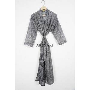 Robes de kimono d'été en soie élégante de style vintage, manches 3/4, longues robes de kimono pour femmes, robe de nuit bohème, douce au prix de gros - Product Image 1