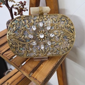 กระเป๋าคลัทช์ทองเหลืองม็อบดีไซน์สวยสำหรับงานปาร์ตี้ใช้งานได้ถุงเก็บของขวัญสำหรับผู้หญิงและเด็กผู้หญิง - Product Image 1