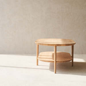 Mesa de Centro Moderna de Madera de Teca Maciza, Mesa de Madera de Forma Orgánica Escandinava con Estante para Sala de Estar y Hostelería - Product Image 4