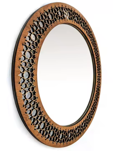 Espejo de pared de madera Aspecto simple y elegante Diseño personalizable ecológico Espejo de madera cómodo de Azora Industries - Product Image 6