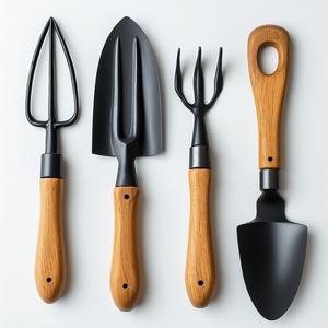 Louche d'arrosage en fer unique en surface patinée Travail artisanal fait à la main Conçu pour l'utilité avec décoratif extérieur saisonnier - Product Image 2