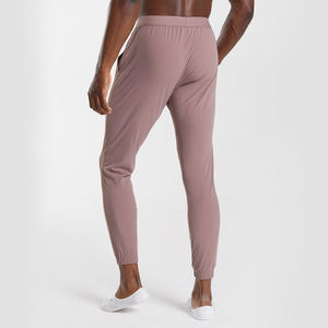 กางเกงจ็อกเกอร์เอวยางยืดแบบลำลองสำหรับผู้ชายกางเกงวิ่งแบบปรับแต่งได้คุณภาพสูงดีไซน์แบบกำหนดเองได้ฉลากแฟชั่นที่ดีที่สุดในระดับต่ำ - Product Image 2