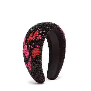 Diadema anudada india de lujo Bordado geométrico de diamantes de imitación con cuentas de semillas intrincadas. Accesorio ecológico hecho a mano para fiesta unisex - Product Image 1