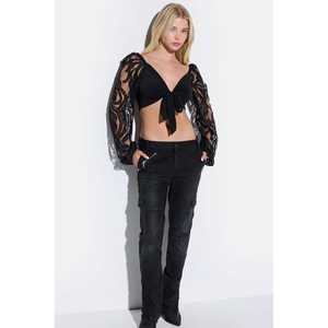 Chemise courte d'été chic et décontractée pour femmes, manches courtes, col rond, polyester tricoté, coupe régulière, occasions de fête - Product Image 2