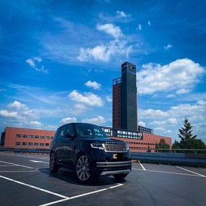 EXCELLENTE QUALITÉ UTILISÉE 2022 Nouveaux modèles de gammes Rovers P400 LWB Autobiography AWD 3-0L Gaz 8 vitesses à 400bhp - Product Image 2