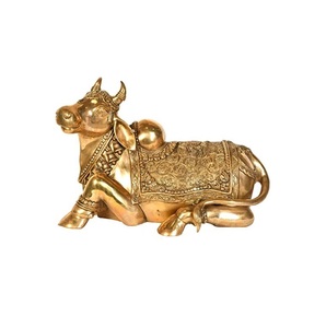 Escultura de aluminio para interiores para decoración de mesas auxiliares que agrega elegancia moderna a interiores simples y sofisticados - Product Image 3