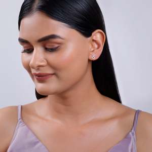 Boucles d'oreilles en or rose Elara Lab Grown Diamond Stud Bijoux de luxe pour femmes - Product Image 2