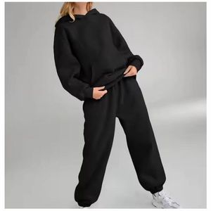 Conjunto Deportivo de Dos Piezas para Mujer, Color Personalizado, Estilo Casual, Top Deportivo, Traje Deportivo para Mujer - Product Image 6