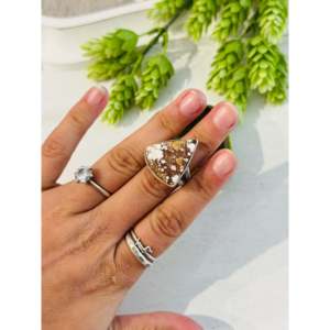 Bague style Southwest avec cheval sauvage et argent sterling, sertie de pierre naturelle et monture en or rose, taille 7.75, idéale pour un cadeau - Product Image 2