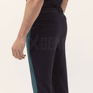 Pantalones cómodos y elegantes para Hombres hechos con tela ligera adecuada para actividades Casuales - Product Image 4