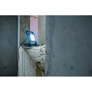 Projecteur LED 50W IP65 Jaro 7060M 5800lm 5m H07RN-F 3G1.0 pour éclairage extérieur - Product Image 5