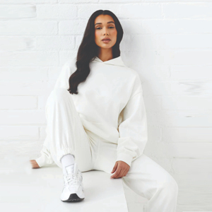 Chándal de algodón 100% para mujer con etiqueta privada, hombro caído, ajuste relajado, Sudadera con capucha de dos piezas, cuello marfil establecido para invierno - Product Image 3