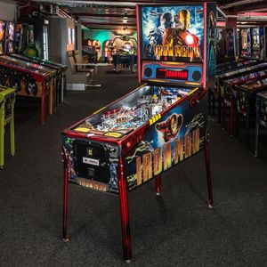Máquina de pinball profesional, ideal para tiendas, centros comerciales y salas de juegos en casa, que ofrece desafíos emocionantes. - Product Image 3
