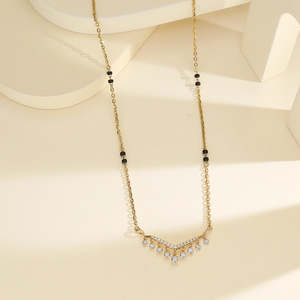 Collier en diamant avec pendentif élégant en forme de goutte - Product Image 6