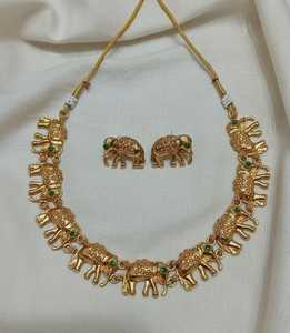 Conjunto de Collar de Templo con Diseño de Elefante Tradicional del Sur de la India de Súper Calidad | | Joyería Tradicional Chapada en Oro Antiguo - Product Image 1