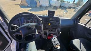 Camión de Carga Comercial, Tractocamión 6x4 con Cabina Dormitorio, Diésel, para Transporte de Mercancías por Carretera, Entrega Global - Product Image 4