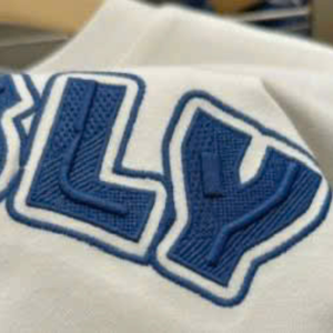 OEM ODM เสื้อยืดผ้าฝ้ายเนื้อนุ่มสำหรับผู้ชายพิมพ์ลายลอกลายด้วยความร้อนดูดซับความชื้นมีขนาด XS-S-XL โลโก้ตามสั่ง - Product Image 4