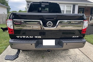 NISSAN TITAN XD PLATINUM RESERVE 4X4 d'occasion LHD/RHD 2016 - Product Image 2