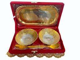 ชุดชามและถาดใส่ผลไม้อบแห้ง ดีไซน์ล่าสุด พร้อมลายปั๊มนูนอะลูมิเนียมเคลือบสีทองและสีเงิน สำหรับงานปาร์ตี้และของขวัญ - Product Image 3