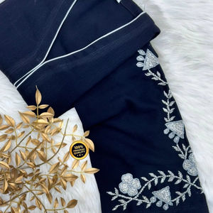 Abayas élégantes et modestes brodées à la main pour femmes - Product Image 1