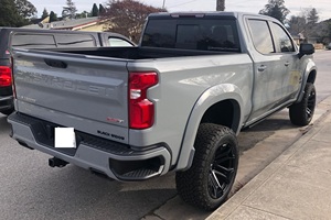 SUPER LIMPIO 2024 CHE-VRO-LET SIL-VE-RA-DO 1500 CREW CAB RST BLACK WIDOW 4X4 LISTO PARA ENVIAR - Product Image 3