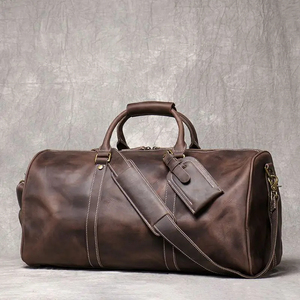 Sac de voyage en cuir avec fermeture éclair et sangle réglable pour les voyages - Product Image 2