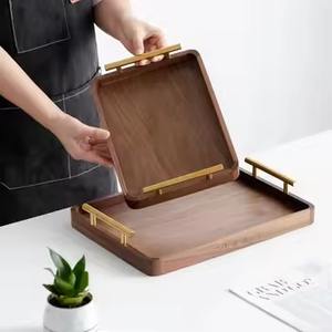 Nouveauté Plateau de service en bois classique de luxe moderne avec poignées en métal doré Livraison rapide Personnalisable en provenance d'Inde - Product Image 2