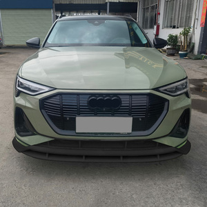 Runde vente exclusive Kit de carrosserie pour <span class=keywords><strong>Audi</strong></span> <span class=keywords><strong>Etron</strong></span> mise à niveau HY Kit de carrosserie lèvre avant diffuseur arrière ailes supérieures jupes latérales ABS noir brillant - Product Image 2