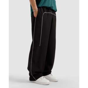 Pantalones Deportivos Unisex Tech Leisure, Corte Relajado, Color Negro, Transpirables, 100% Poliéster con Detalle de Ribete Distintivo - Product Image 5