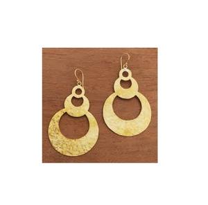 Boucles d'oreilles en laiton de haute qualité pour femmes, bijoux de mode pour les fêtes, les mariages, finition de qualité supérieure, boucles d'oreilles en laiton naturel, prix de gros - Product Image 2