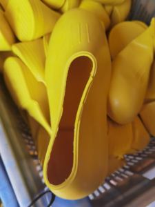 รองเท้ากันน้ำและสารเคมี  ไซส์ S-XXL สีดำ/เหลือง/ส้ม - Product Image 6