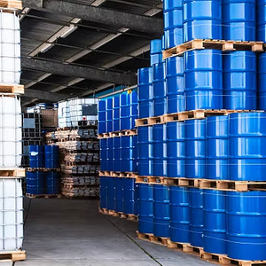 Bidones de Plástico Blancos Apilables de HDPE de 200L 220L (55 Galones) en Venta - Product Image 1