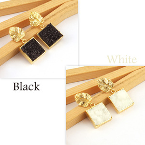Diseño clásico cristal natural negro azúcar druzy hoja diseñador Stud pendiente colgante latón 18K chapado en oro pendientes de boda - Product Image 4