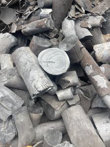 Charbon de bois d'eucalyptus en morceaux de qualité barbecue du Vietnam, type de bâton écologique et durable - Product Image 3