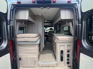 Remolque de Campamento Usado T-h-o-r M-o-t-o-r Coach Scope 18A 2023 en Venta - Product Image 2