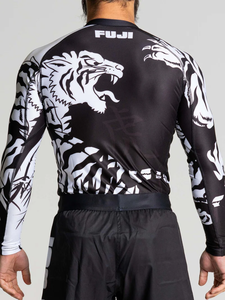 Vente en gros de rashguards de qualité supérieure 240GSM unisexes à manches longues BJJ 85% polyester 15% élasthanne respirant ROYAL KIMONO Adultes - Product Image 6