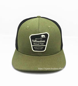 Casquette de camionneur personnalisée promotionnelle Logo tissé avec écusson Casquette de sport en tissu de coton à 6 panneaux au Vietnam Factory - Product Image 1