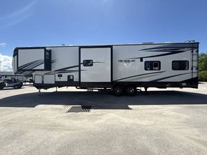 TOP Véhicule d'occasion 2021 F-o-r-e-s-t R-i-v-e-r R-o-g-u-e A-r-m-o-r-e-d 3-5-1-G-2 à vendre - Product Image 5