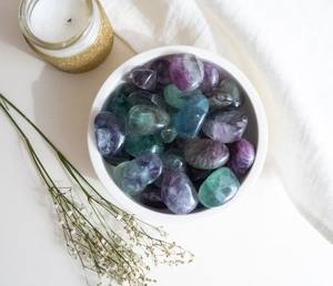 Piedras de cristal de fluorita arcoíris Natural de alta calidad, piedras preciosas de alto pulido para Feng Shui Love Top decoración del hogar grabado - Product Image 3