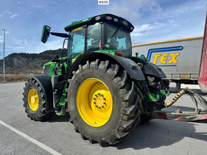 Tractor agrícola 2023 John Deere 6-R 215 - Product Image 4