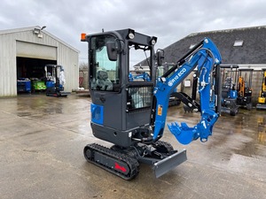 Mini-excavatrice sur chenilles entièrement cabonnée de 1,2 tonne avec moteur, pompe et boîte de vitesses - Couple de charge élevé - Product Image 3