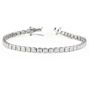 Pulsera de tenis con diamantes Asscher de 3.47 quilates engastados en bisel, elegantes pulseras y brazaletes de diamantes - Product Image 1