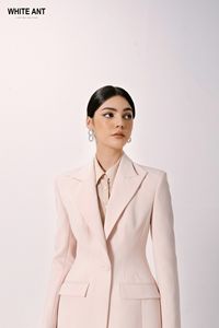 Trajes y chaquetas de estilo femenino para mujer, chaqueta con muescas Darragh de un solo pecho, ropa de mujer ecológica Whiteant Vietnam - Product Image 4