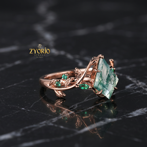 Anillo de Compromiso de Oro Sólido de 14K con Ágata Musgosa Corte Cometa y Hoja de Esmeralda, Anillo Nupcial Inspirado en la Naturaleza para Mujer - Product Image 2